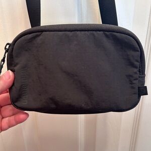 Lululemon Nylon Everywhere Belt Bag with Adjustable Strap in Black